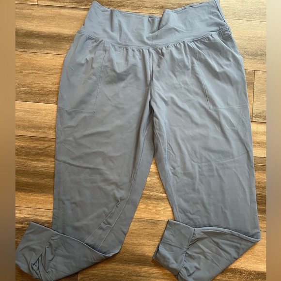 Athleta Salutation Jogger- XL - Picture 1 of 13